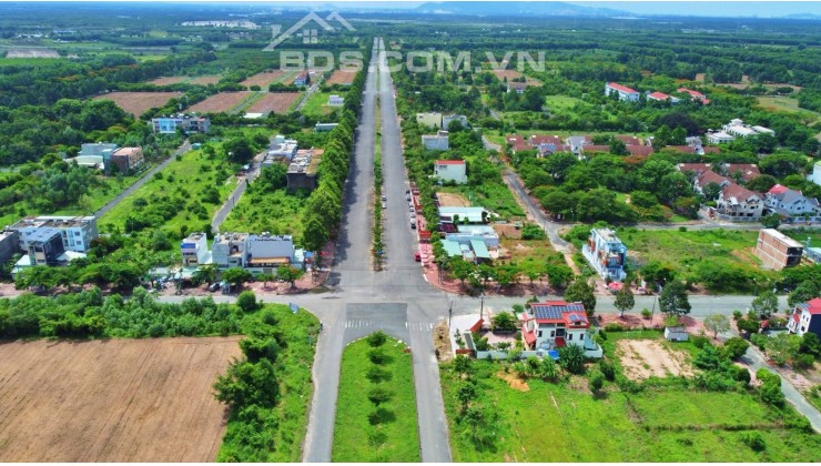 Cần bán nền dự án Hud Nhơn Trạch 300m2 liền kề đường Lê Hồng Phong kết nối Cảng Phước An.