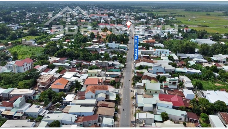Cần bán đất mặt tiền đường Hùng Vương - HL19 xã Vĩnh Thanh Nhơn Trạch với giá từ 2.7 Tỷ.