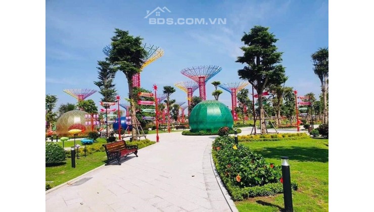 Thanh toán từ 600tr sở hữu ngay Resort full nội thất 5 sao tại Vinhomes Grand Park Quận 9