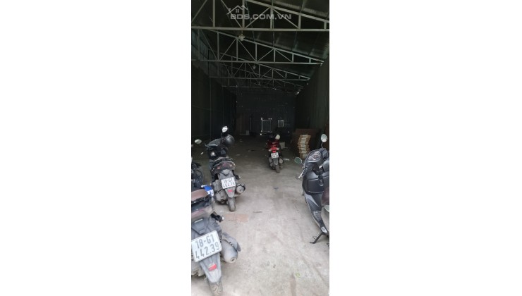 Cho thuê kho xưởng tại Yên Xá, Tân Triều, Hà Nội. Diện tích 208m xe container đỗ cửa, giao thông thuận tiện