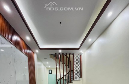 Bán nhà Nguyễn Đức Cảnh, 36m2, 4 ngủ, Phù hợp đại gia đình đông người, gần ô tô, chỉ 4.2 tỷ