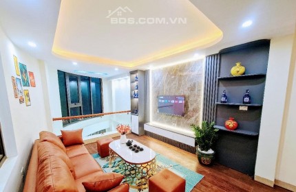 NHÀ MỚI KINGKONG - HOÀNG ĐẠO THÀNH - LÔ GÓC - Ô TÔ GẦN - BÃI GỬI XE NGAY NHÀ - 6 TẦNG -  CHỈ 3 TỶ 8