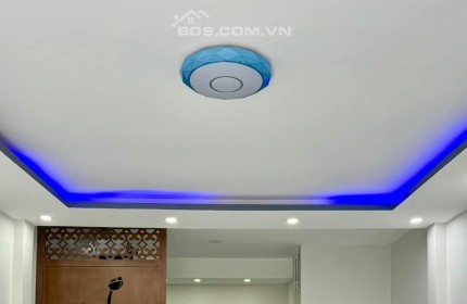 Nhà cấp 4, diện tích 35m2, giá chỉ 3,1 tỷ, sổ hồng chính chủ Bình Tân