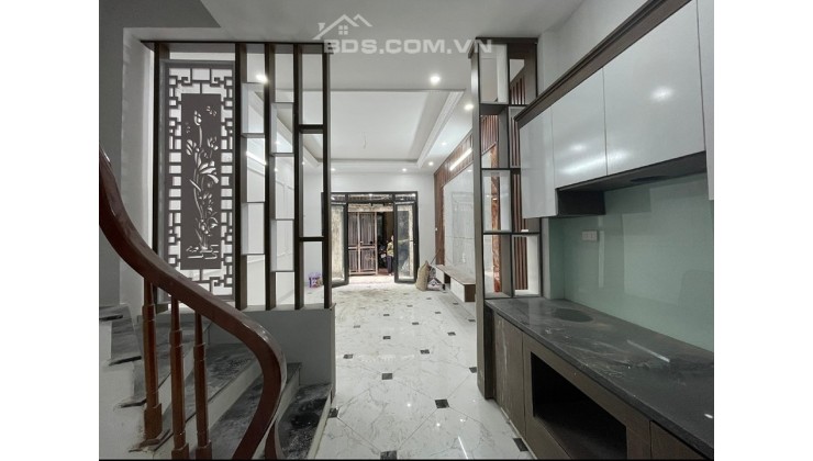 319 tr/m nhà mặt phố Kim Mã Thượng 208m KD tốt giá 26 tỷ