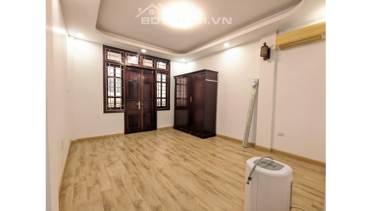 Bán gấp nhà Hoàng Văn Thái, Khương Mai, Thanh Xuân, 65m2x7 tầng, Chỉ 17. tỷ