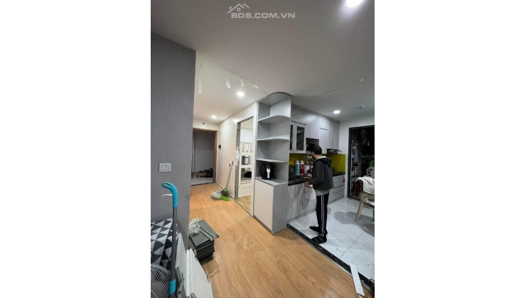 HOT ! Bán căn góc 3 ngủ ( sửa tk) 68m2 Chung cư Garden Hill nội thất đầy đủ 3ty520, có slot oto