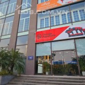 Cho thuê shophouse 3 tầng, tổng 301m2 sàn sử dụng. Vị trí đối diện Lotte Mall Hà Nội. Giá 45 triệu