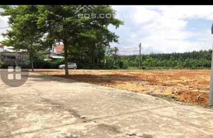 SANG GẤP 1008M2 ĐẤT Ở THỊ XÃ ĐƯỜNG 12M THÔNG QL13 NGAY CHỢ TIỆN XÂY NHÀ Ở. GIÁ 150 TRIỆU