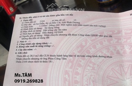 Chính chủ cần bán đất tại xã An Điền, Bến Cát, Bình Dương Diện tích: 1.116m2 (300m2 thổ cư) Hẻm 7m cách mặt tiền đường Hùng Vương 20m. Đối diện Bến Cát Center City 2 An Điền Giá: 8tỷ00 (có thương lượng)