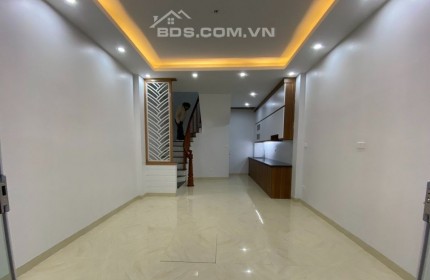 Nhà riêng Ngãi Cầu 33m2*5T. 100m đến trường THPT Hoài Đức B. Ngõ thông, Ôtô đỗ cửa