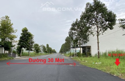 Cho Thuê Mặt Bằng Mặt Tiền 10m Tại Trung Tâm Quận Cái Răng