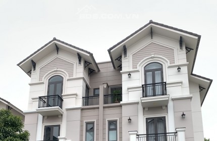 bán biệt thự song lập 135m2 giá chỉ 6.4 tỷ tại khu đô thị Vsip Từ Sơn BN