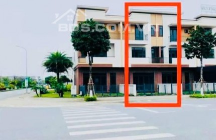 Bán căn áp góc Shophouse 120m2 trục thông tại khu đô thị Centa City giá 6.5 tỷ