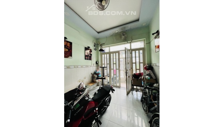 CHUYÊN MÔI GIỚI QUẬN 8, MÔI GIỚI QUẬN 7, MÔI GIỚI QUẬN 4, MÔI GIỚI NHÀ BÈ
BÁN NHÀ MẶT TIỀN ĐÔNG HỒ PHƯỜNG 4 QUẬN 8 50M2 8.5 TỶ