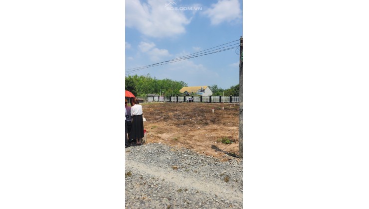 Bán nhanh lô đất đối diện KCN Thành Thành Công,Tây Ninh giá 400triệu,sổ riêng