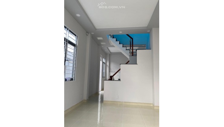 Bán nhà đường số 11,quận Thủ Đức, 50m2. Chỉ 4.7 tỷ