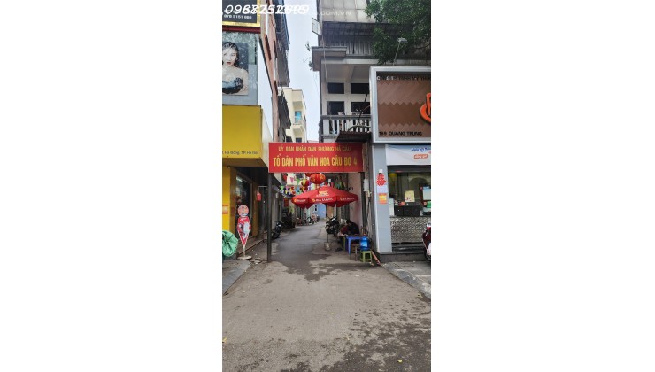 Cần tiền gấp, bán nhà lô góc cách mặt đường Quang Trung 30m, mặt tiền trên 6m, khu vực trung tâm quận Hà Đông