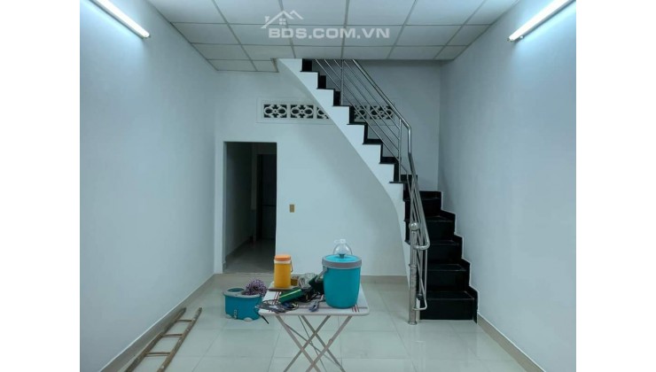 Bán gấp nhà gần trường Võ Thị Sáu Gò Vấp 3,7 tỷ, 36m2, 2 tầng , hẻm xe hơi, tiện ích xung quanh không thiếu gì