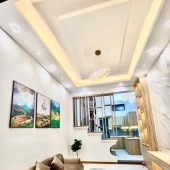 Nhà đẹp full nội thất khu vực Cầu Giấy, Trần Quốc Vương. 33m2 x 5 tầng giá 4.85 tỷ