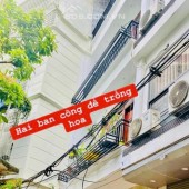 Bán nhà Hào Nam gần Nhạc Viện 35m 4 tầng nhà đẹp ở luôn giá 6.5 tỷ