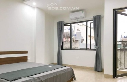 Cho thuê căn hộ studio Quan Hoa, Cầu Giấy, 40m2 - 6 triệu, 25m ra ô tô