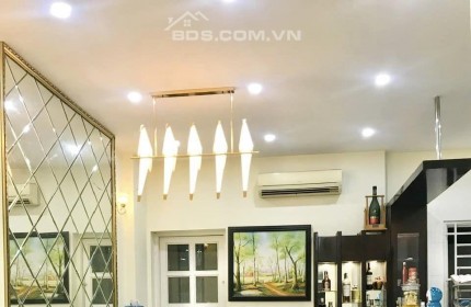 Bán Nhà Đường Phạm Văn Đồng, Thủ Đức, DT 79M2, 3T, HXH Tránh, Giá Chỉ Hơn 6 Tỷ, Sổ Sang Tên Ngay