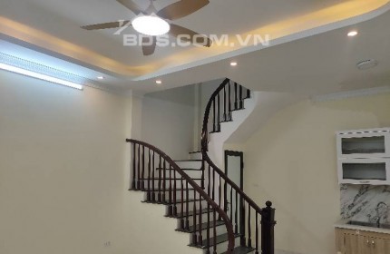 NHÀ MỚI ĐẸP BÁT KHỐI LONG BIÊN CÁCH Ô TÔ ĐỖ CHỈ 5M, AN SINH ĐỈNH.