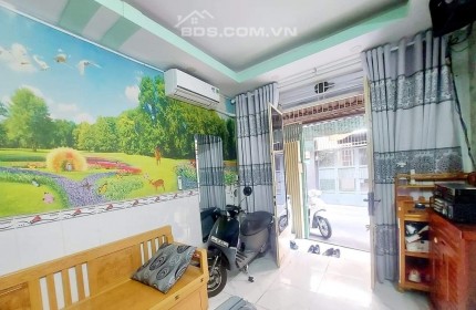 Bán gấp nhà hẻm xe hơi thông Phạm Văn Chiêu Gò Vấp 30m2 giá 3,29 tỷ, 2 tầng, gần chợ Thạch Đà khu kinh doanh đình