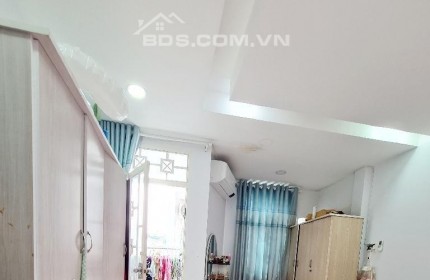 Bán nhà 2 tầng Lâm Văn Bền 4m x 9m - 3,6 tỉ