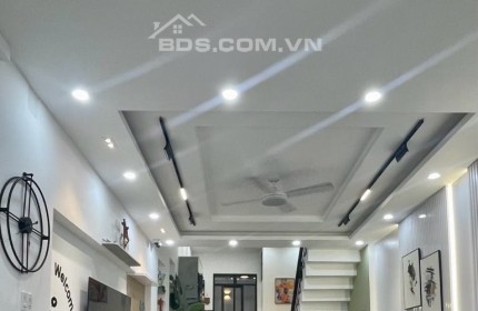 SIÊU PHẨM KHU VIP TÂN PHÚ CẦN BÁN GẤP - NHÀ PHƯỜNG TÂN THÀNH, 3 TẦNG, 4x17, HẺM 8M, XE HƠI NGỦ NGON TRONG NHÀ, 10 TỶ NHỈNH