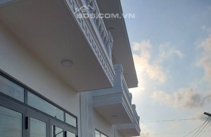 NHÀ 1 TRỆT 1 LẦU XÂY THEO KIỂU SHOPHOUSE KINH DOANH.TẶNG TOÀN BỘ NỘI THẤT