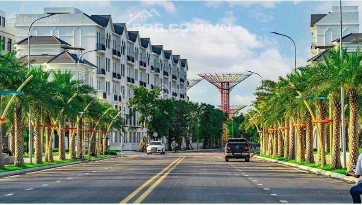 Bán căn nhà gần Vinhomes grand park TP Thủ Đức , một trệt hai lầu, đường trước nhà 8m