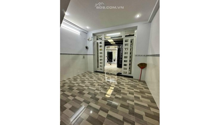 BÁN NHÀ 3 TẦNG QUẬN 7, 8 PHÒNG - DT : 76m2, Giá Chỉ : 4 TỶ 850