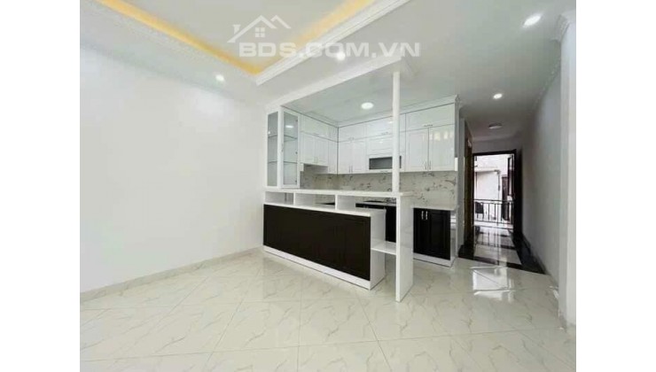 Bán Nhà Mới Ô Tô, Thang Máy Phố Thái Hà, Đống Đa 61m2, 7 Tầng, 15.8 tỷ