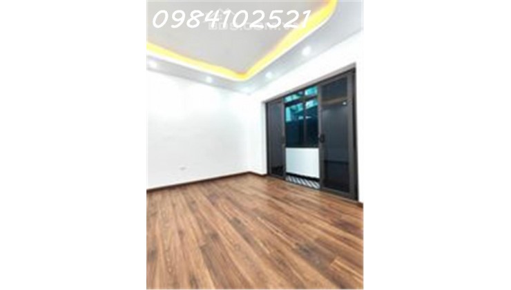 BÁN PHỐ TÔN ĐỨC THẮNG, ĐỐNG ĐA, 93 M2, NHỈNH 10 TỶ, Ô TÔ, KINH DOANH, 0984102521