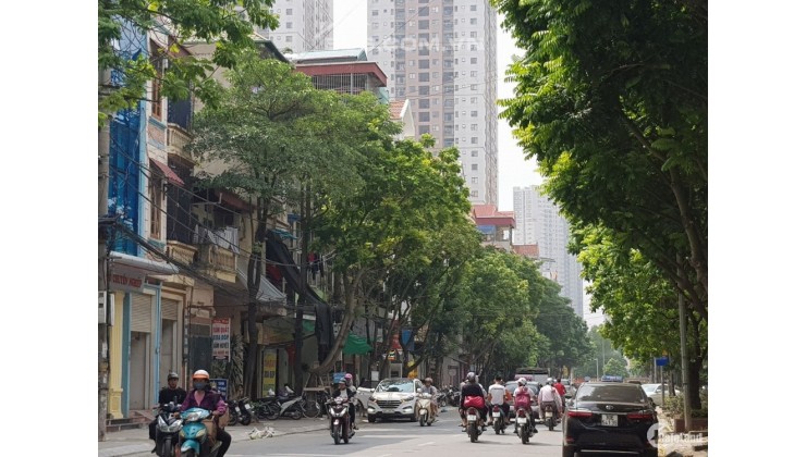 Nhà cực hiếm!!! Quận Hà Đông, 30m ra mặt phố Nguyễn Trãi, ô tô đỗ cửa, diện tích 30m, 4 tầng, giá chỉ hơn 4 tỷ