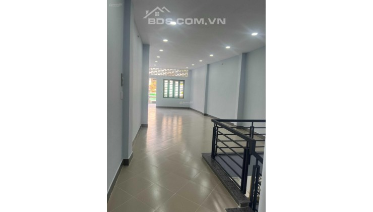 Bán nhà MT Lê Hồng Phong Quận 10 92,4m2 giá 29,5 tỷ