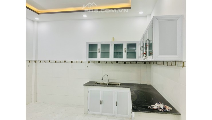 Nhà bán Phạm Hữu Lầu, 96m2 ngang 4 dài 23 chỉ 4.9 tỷ