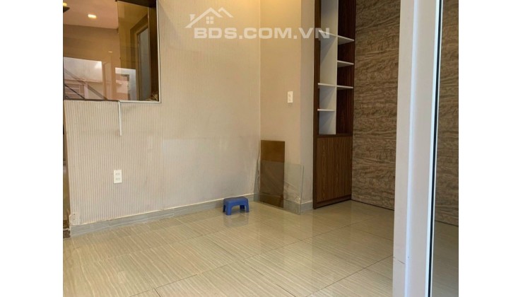 Bán nhà 40m2, 2 tầng, 2PN, 2WC, đường Phan Tây Hồ, P7.