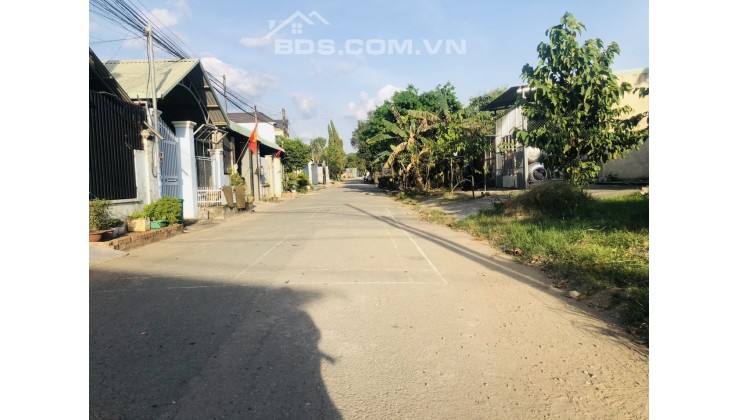 Bán đất ngang 5m dài 62 sổ hồng thổ cư đường nhựa rộng 10m thuộc phường Tân Phong, TP. Biên Hòa, tỉnh Đồng Nai