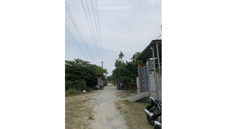 Đất Điện Bàn gần Đà Nẵng, DT 101m2, đường rộng 5m5, sổ đỏ chính chủ, giá rẻ LH: 0918852552