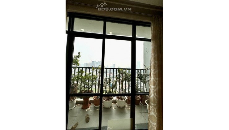 (Siêu Phẩm) Căn hộ 3PN 89m2 có slot ô tô, BC hướng Nam mát mẻ, Để lại full NT - 5,55 tỷ - Giá Chuẩn