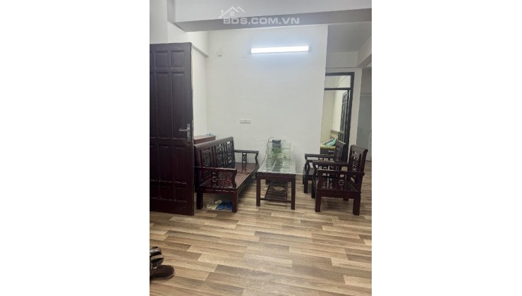 (Cực Hiếm) Căn hộ C7 90m2 có slot Ô Tô, BC hướng Nam mát mẻ, Để lại Full NT - 3,9 tỷ - Giá Chuẩn