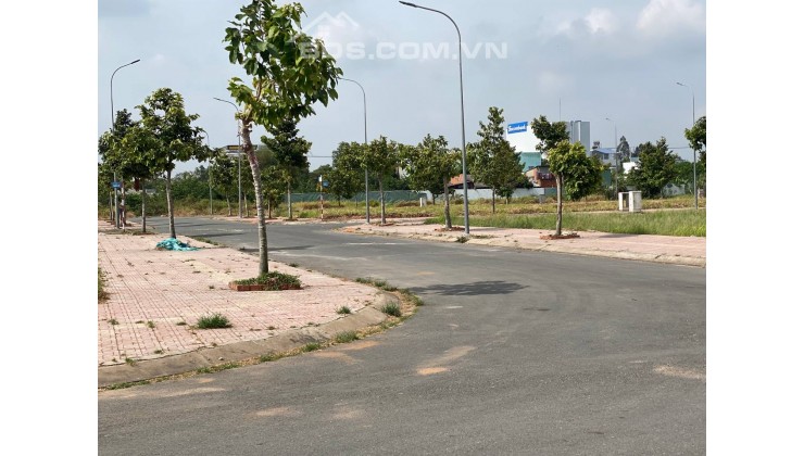 Cần bán lô đất ngay trung tâm Thủ Thừa Long An Sổ Hồng Riêng.