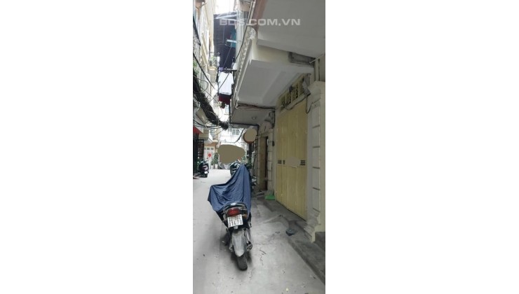 Cho thuê nhà nguyên căn ngõ 25 phố Triệu Việt Vương , Hai Bà Trưng ,HN giá thuê 11 triệu