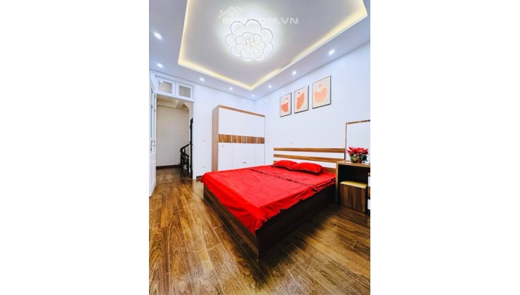 Nhà Đẹp Quan Nhân, Thanh Xuân, Gần Royal City, Full Nội Thất, 4 Tầng, Giá Nhỉnh 4 Tỷ