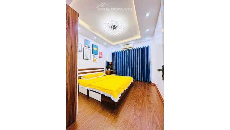 Nhà Đẹp Quan Nhân, Thanh Xuân, Gần Royal City, Full Nội Thất, 4 Tầng, Giá Nhỉnh 4 Tỷ