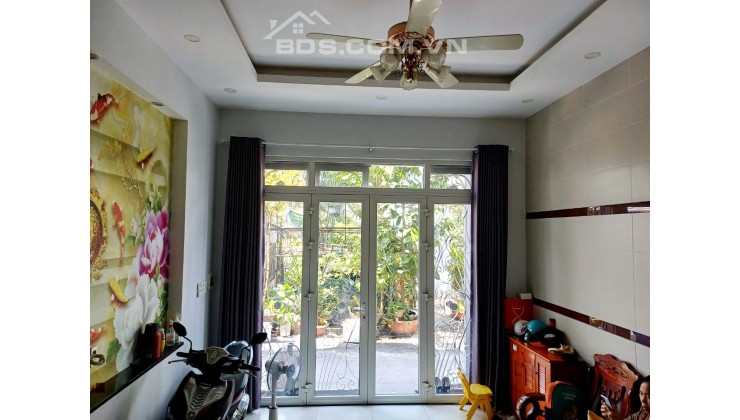 Chính chủ bán nhà 1 trệt 3 lầu kiên cố tại Gò Vấp, DTSD 150m2 SHR, 5.7 tỷ. Lh:0937875541.