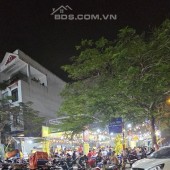 Bán nhà mặt phố Việt Hưng, 200m2, 10m mặt tiền, 4t, giá 32 tỷ.