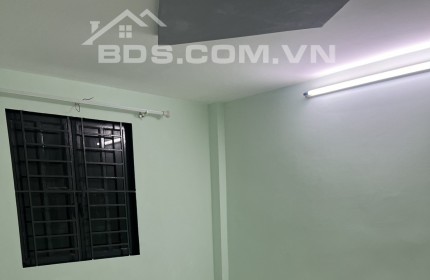 NHÀ GẦN MẶT TIỀN⚡️ - 3 TẦNG ĐÚC - 25M2 (4 X 6.5M) - SÁT CHỢ LÊ VĂN QUỚI - CHỈ NHỈNH 2 TỶ